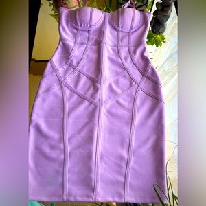 Lilac Purple Padded Bra Cups Fitted Dress/ Vestido Lila Ajustado al Cuerpo